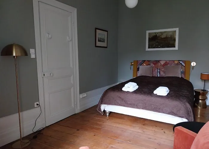 Porte Neuve - Remparts *